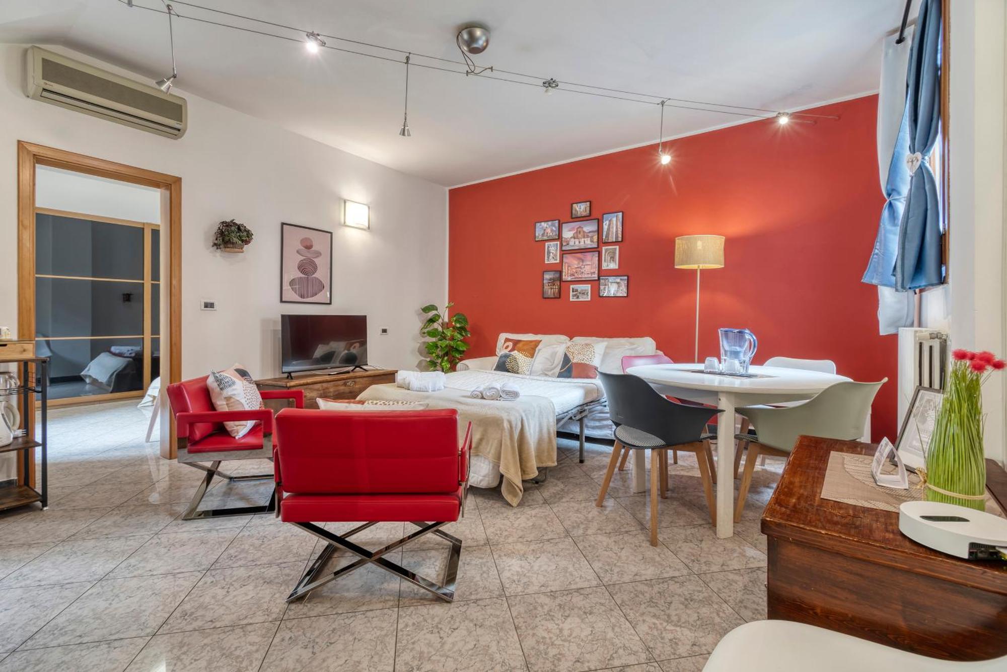 Cozy Apartment In The Heart Of Bologna Ngoại thất bức ảnh