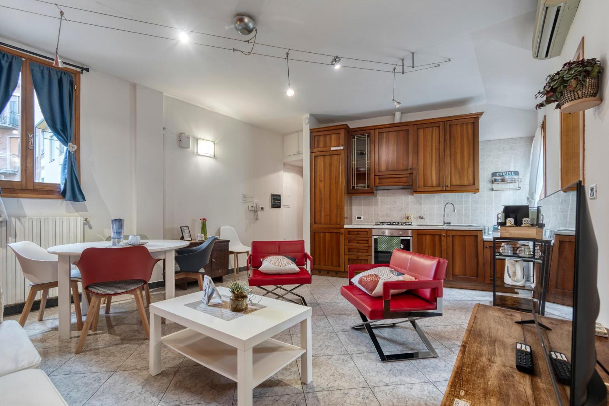Cozy Apartment In The Heart Of Bologna Ngoại thất bức ảnh
