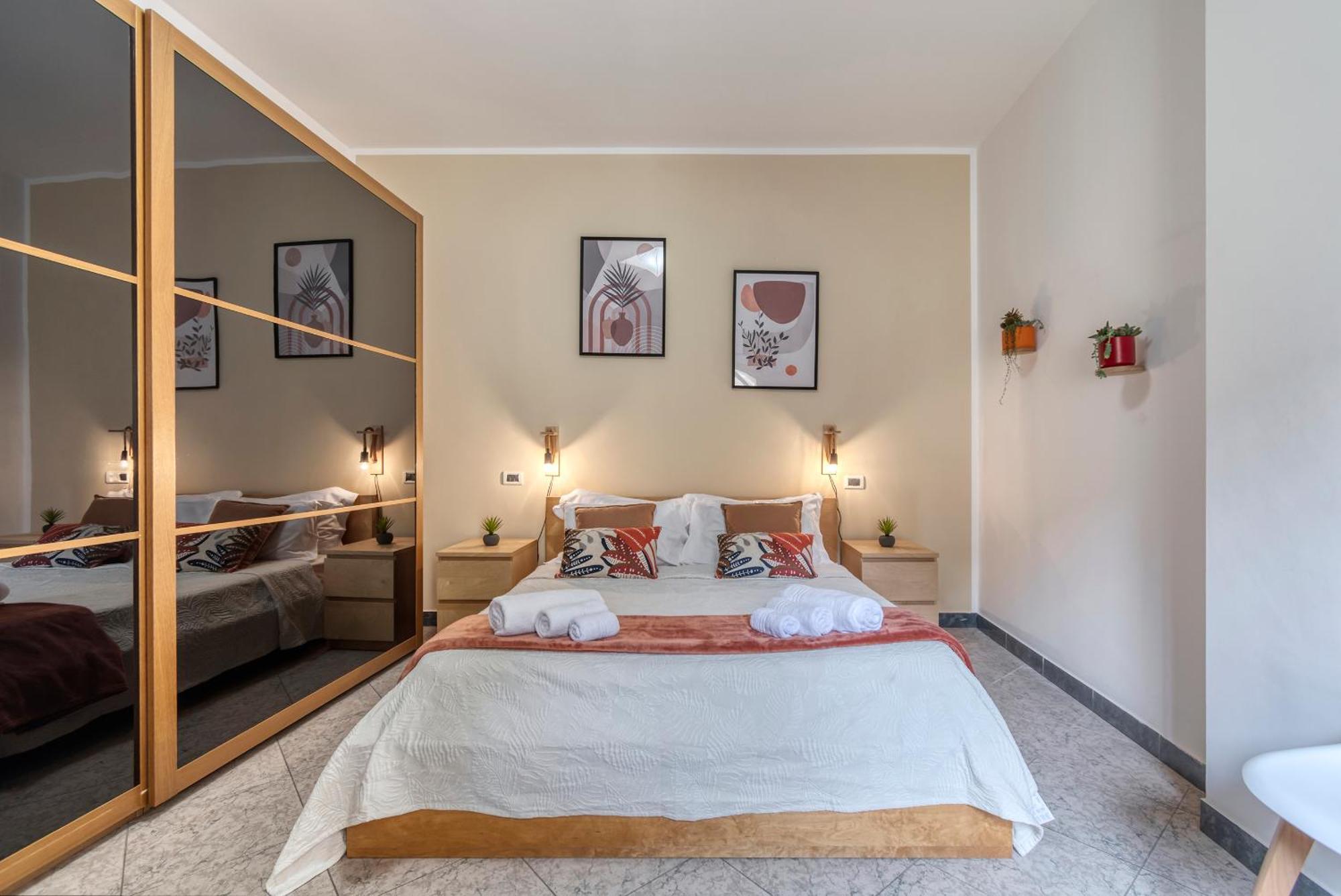 Cozy Apartment In The Heart Of Bologna Ngoại thất bức ảnh